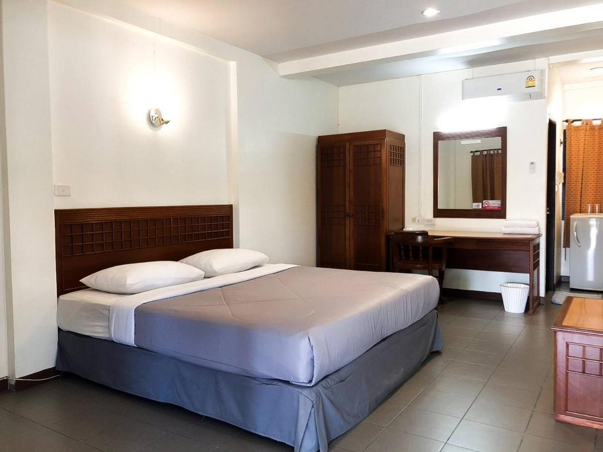 Suansin Garden Hotel โรงแรมสวนสินการ์เด้น Tak Exterior photo