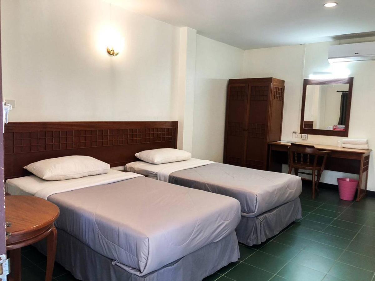 Suansin Garden Hotel โรงแรมสวนสินการ์เด้น Tak Exterior photo